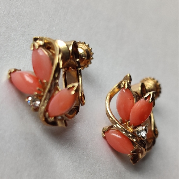 Vintage Genuine Coral 22KGP Earrings - Picture 3 of 12